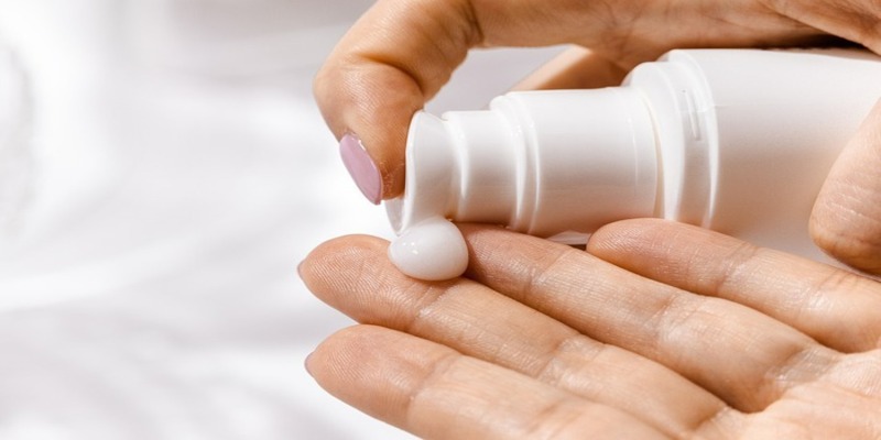 Kết quả cho thấy sản phẩm này có chứa Hydroquinone Kết quả cho thấy sản phẩm này có chứa Hydroquinone
